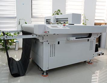 C7090 DTF Cutter Introduction